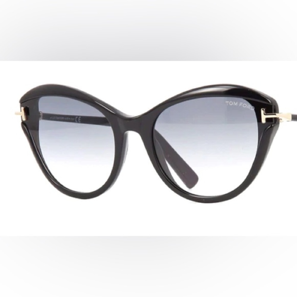 Tom Ford Sunglasses Leigh FT0850 01B Shiny Black Smoke Gradient
